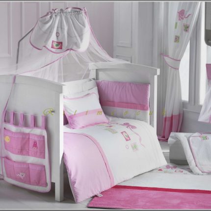 Dinoboo 60x120 Little Gift Pink Kenarlıklı 8 Parça Beşik Uyku Seti (Mobilyalar için)
